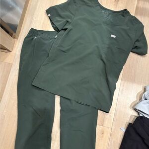 MENS FIGS Deep Green Medical Scrub Set